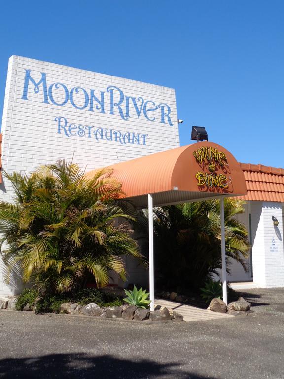Moon River Motor Inn เคมป์ซีย์ ภายนอก รูปภาพ